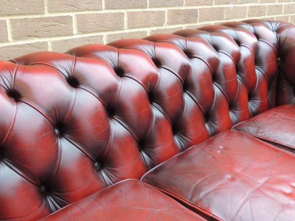 Image 27 of Vintage Chesterfield 3 piece Suite (UK Delivery)