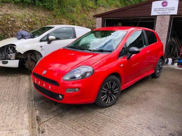 Image 1 of FIAT PUNTO 2013 1.2 REAL EXCELLENT CON ALL PARTS AVAILABLE