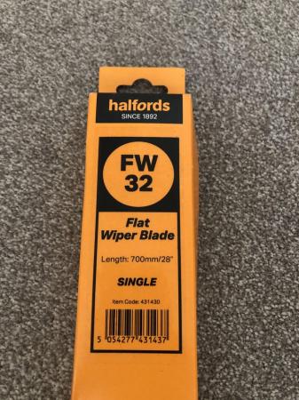 Image 3 of Brand new Halfords FW32 & FW33 Flat Wiper Blades