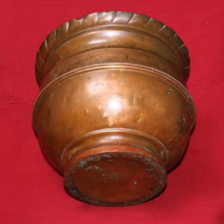 Image 1 of Antique Copper Spittoon / Plant Pot / Planter