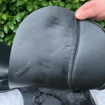 Image 17 of Kent And Masters 17 inch Cob saddle