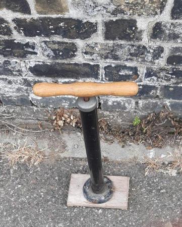 Image 1 of 1970s / Vintage bicycle track pump - needs slight attention
