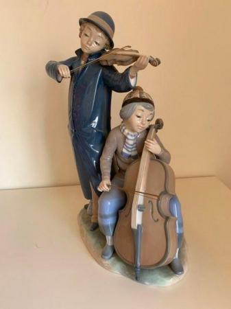 Image 3 of Nao by Lladro #575 Street Musicians