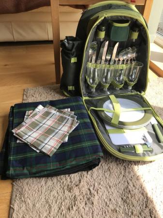 Image 2 of Handy Picnic back pack (new)