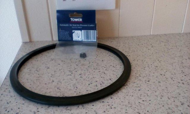 Preview of the first image of PRESTIGE PRESSURE COOKER replacement Rubber Gasket.