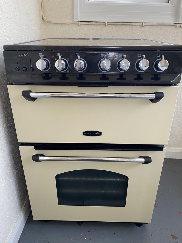 Preview of the first image of Classic Range Electric Cooker in excellent condition.