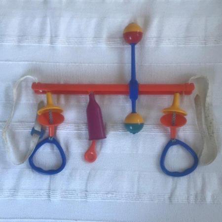Image 3 of Vintage 1981 Kiddicraft Cradle Play colourful plastic rattle