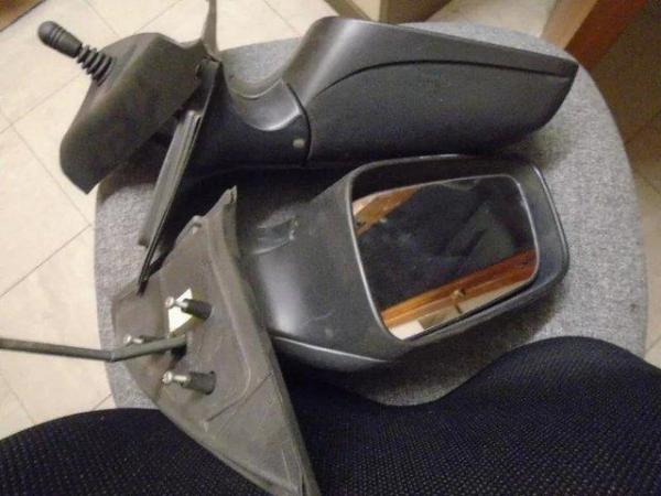 Image 3 of Vauxhall astra door mirrors left and right used