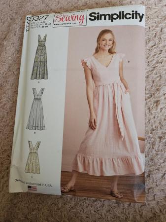 Image 4 of Womens sewing patterns 13 different ones