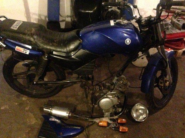 Preview of the first image of BREAKING YAMAHA YBR 125 2006 ALL PARTS AVAILABLE.