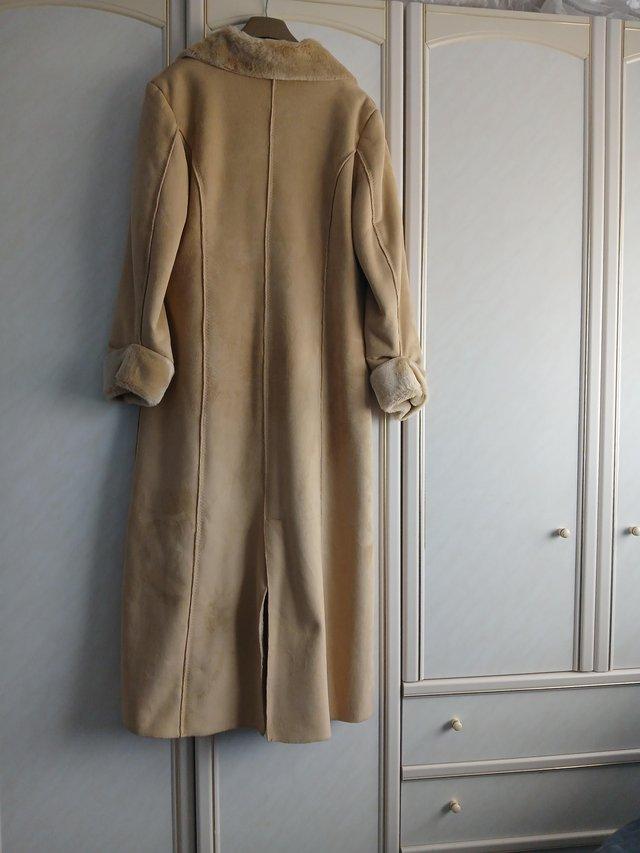 Coat -Coaco, faux suede, midi, size M nearly new — photo 2 of 3