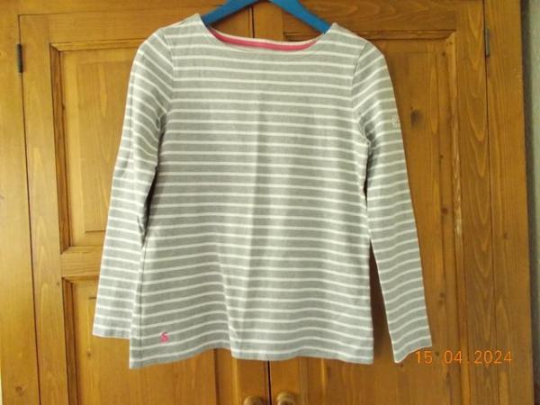Image 2 of Three size 10 joules tops