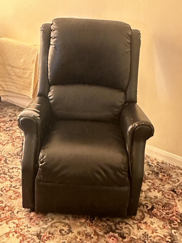Preview of the first image of Recliner electric armchair.