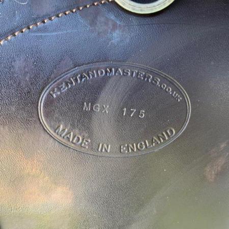 Image 9 of Kent & Masters 17.5 inch Cob saddle