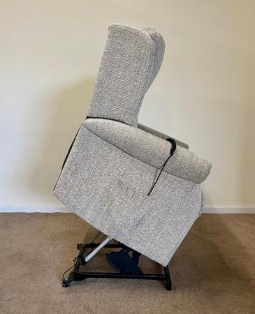 Image 15 of HSL LUXURY ELECTRIC RISER RECLINER DUAL MOTOR CHAIR DELIVERY