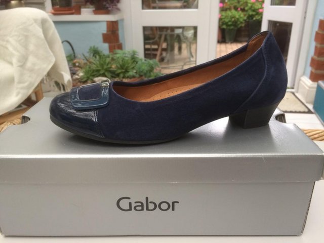 Preview of the first image of ladies gabor comfort shoes.
