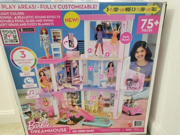 Image 3 of Barbie dreamhouse with wheelchair elevator, pool and dance r