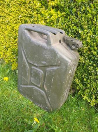 Image 3 of 20L LITRE METAL JERRY CAN GREEN CAR STORAGE FUEL