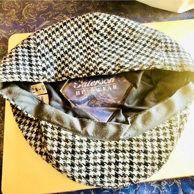 Preview of the first image of Vintage Scottish Scotland Paterson Mens Tweed Flat Cap.
