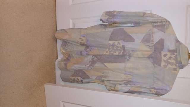 Image 2 of Pastel coloured short sleeve shirt XL