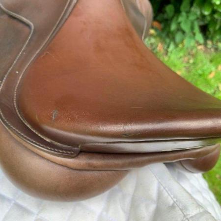 Image 12 of Bates Wide All Purpose 17  inch saddle