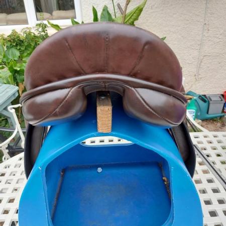 Image 9 of 17" Ideal WORKING HUNTER EX WIDE, £270. brown