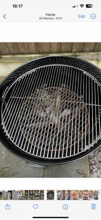 Image 2 of Weber One Touch Premium Charcoal Grill