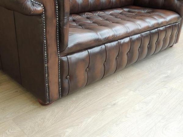 Image 13 of Chesterfield Fully Buttoned Sofa (UK Delivery)