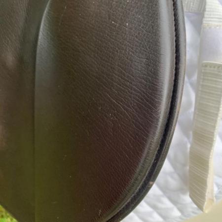 Image 19 of Saddle Company 16.5” GP Verona saddle (S3130)