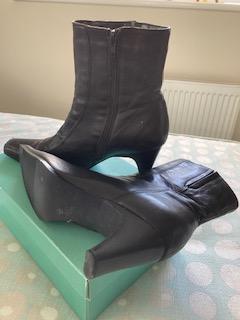 Image 1 of Ladies Black Leather zipped Ankle boots
