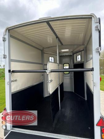 Image 11 of Ifor Williams HB511 MK2 Horse Trailer 2021 Right Hand Unload