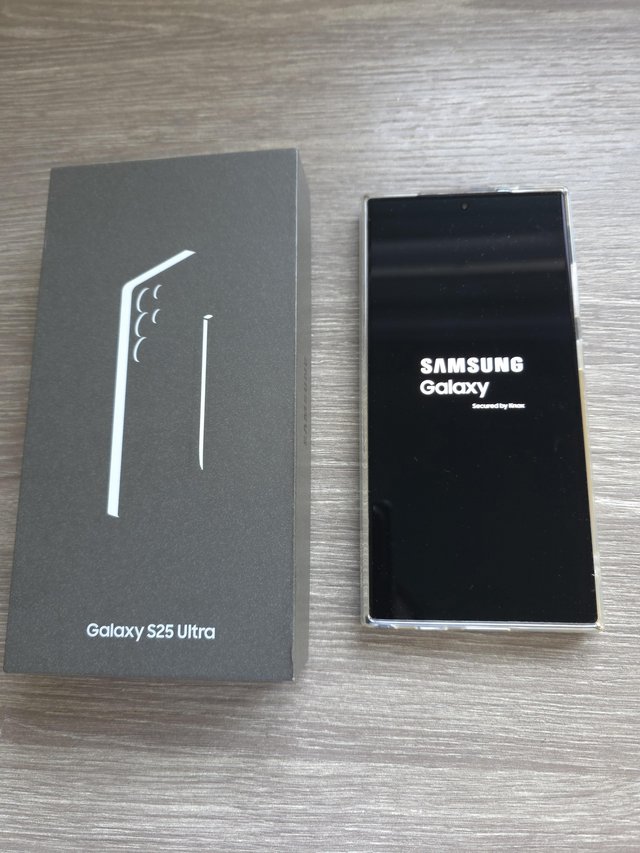 SAMSUNG GALAXY S25 ULTRA UK VERSION TITANIUM BLACK 256GB U — photo 2 of 3