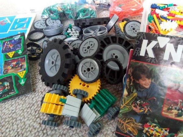 Image 3 of K nex construction toy - large amount plus storage box