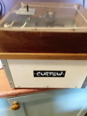 Image 2 of Curfew egg incubator complete