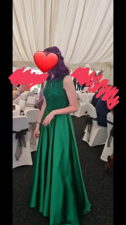Image 3 of Prom dress emerald green size 8