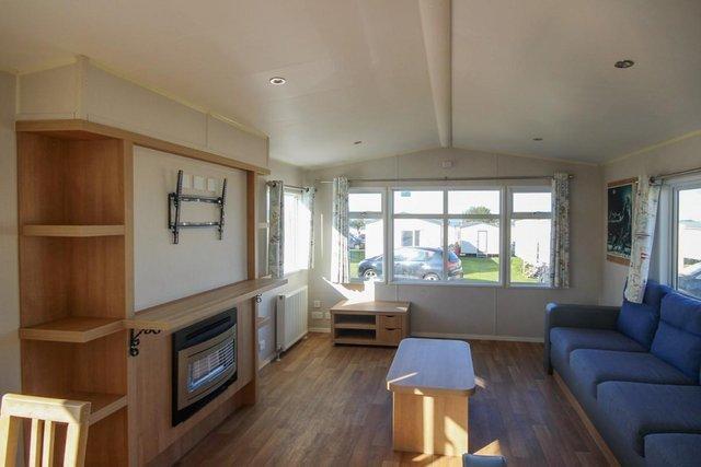 Image 8 of Willerby Avonmore 2014 static caravan at Allhallows, Kent