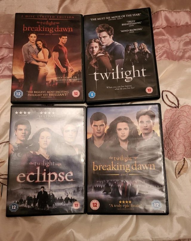 Preview of the first image of Twilight,Eclips, Breaking Dawn DVD's bundle.