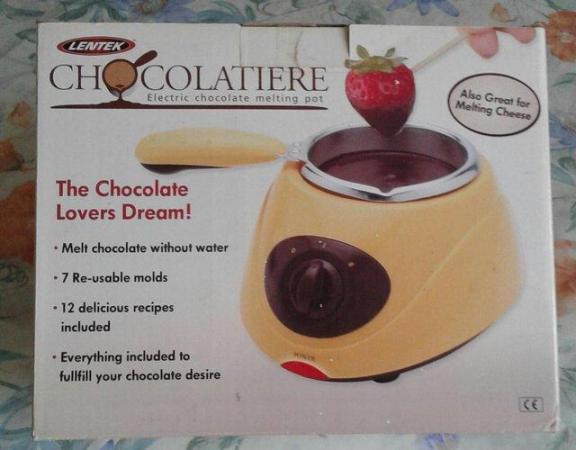 Image 1 of Chocolate maker or melter electric