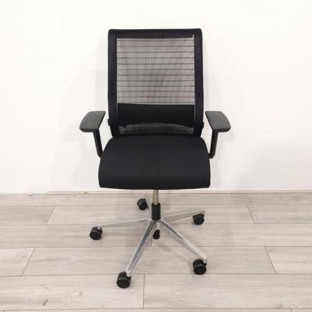 Image 3 of Steelcase Think V1 Office Chair