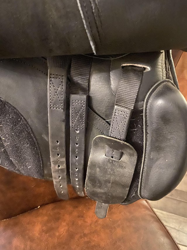 Preview of the first image of Kent and masters Mgcsaddle 17.5 inch . Adjustable.