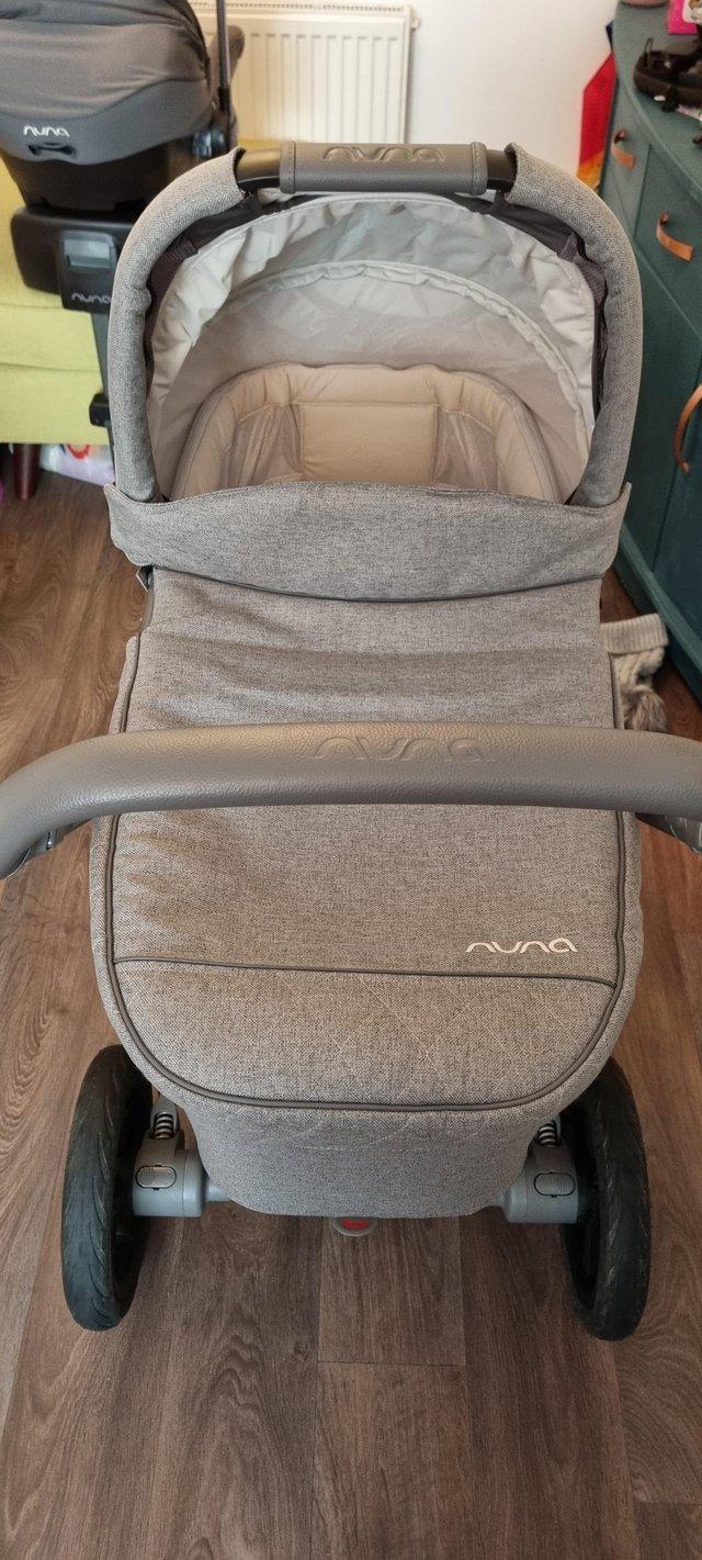 Preview of the first image of Nuna Mixx Travel System excellent condition Grey, use from n.