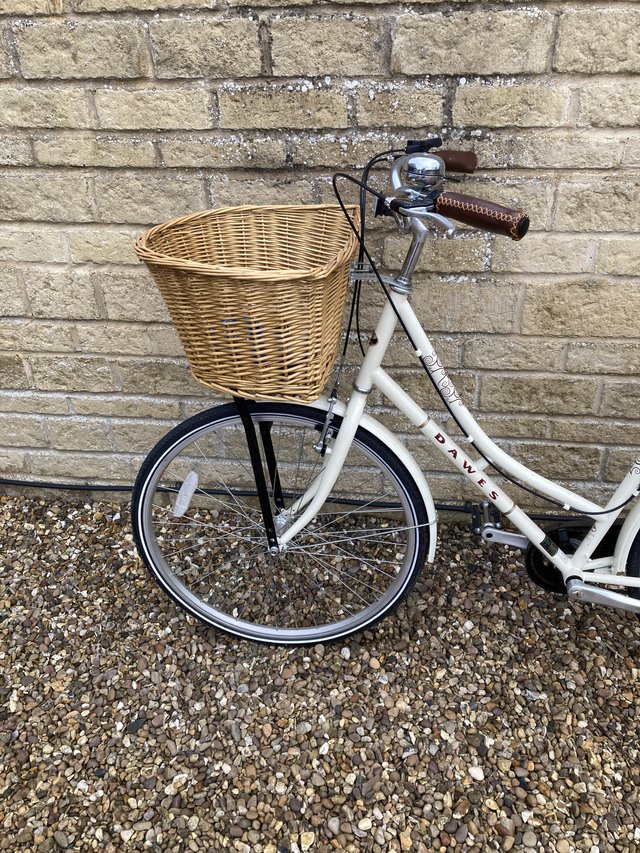 Ladies Dawes Duchess Cycle - £175