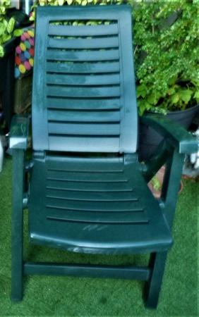 Image 2 of Large sturdy folding adjustable to 5 garden chair in green