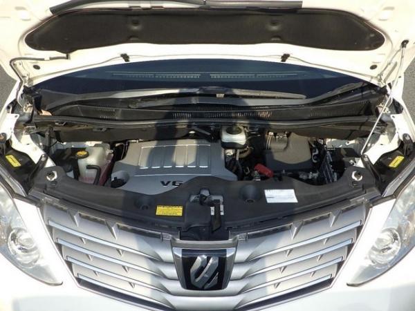 Image 8 of Toyota Alphard campervan By Wellhouse 3.5V6 Auto 280ps