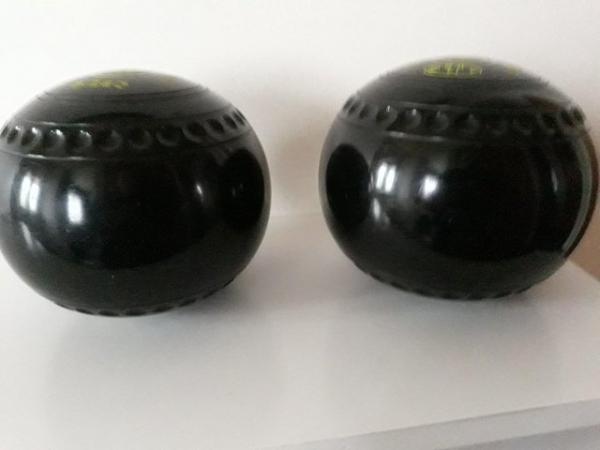 Image 2 of Taylor Lazer size 0indoor bowls