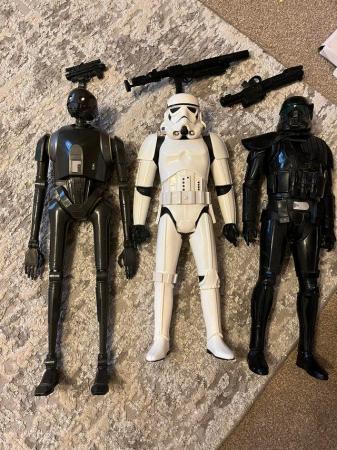 Image 1 of Star Wars figures and accessories