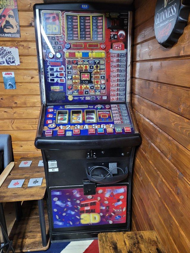 Preview of the first image of Deal or no deal machine. OFFERS.