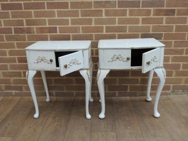 Image 6 of Pair of Queen Anne Glossy Bedside Tables (UK Delivery)