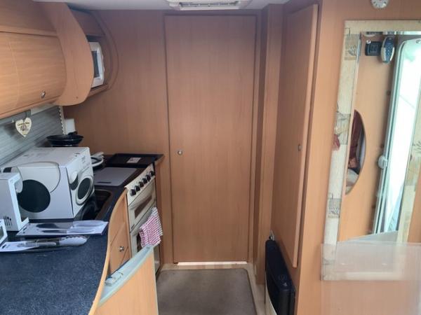 Image 28 of Touring caravan 4 - 6 berth full set up