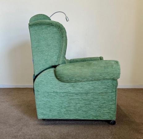 Image 16 of LUXURY ELECTRIC RISER RECLINER GREEN CHAIR ~ CAN DELIVER